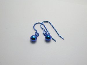 画像1: チタンピアス　フックφ5.0　ブルー