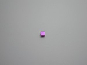 画像1: チタンピアス　キューブ　マゼンタ
