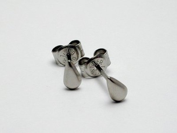 画像1: チタンピアス　ティア　チタンプラチナ (1)