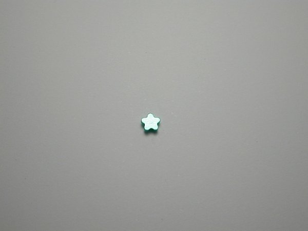 画像1: チタンピアス　フラワー　グリーン (1)