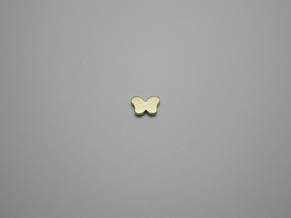 画像1: チタンピアス　ちょうちょ　ベージュ (1)