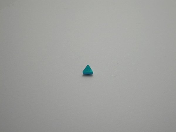 画像1: チタンピアス　トライアングル　ライトブルー (1)